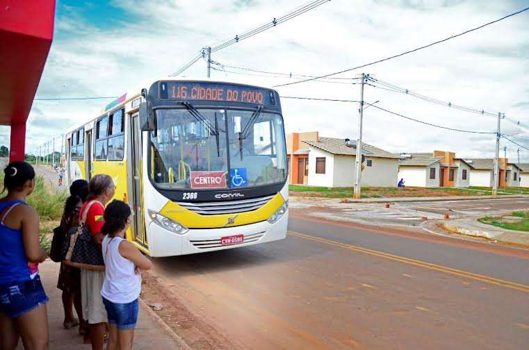 Em Rio Branco, mulher leva queda em ônibus e pode ser indenizada