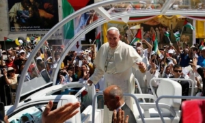 Papamóvel Vira Clínica Móvel e Realiza Último Desejo de Francisco em Gaza