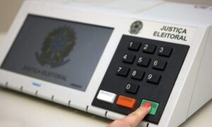 VOTO: CCJ Aprova fim da Reeleição para Presidente, Governadores e Prefeitos