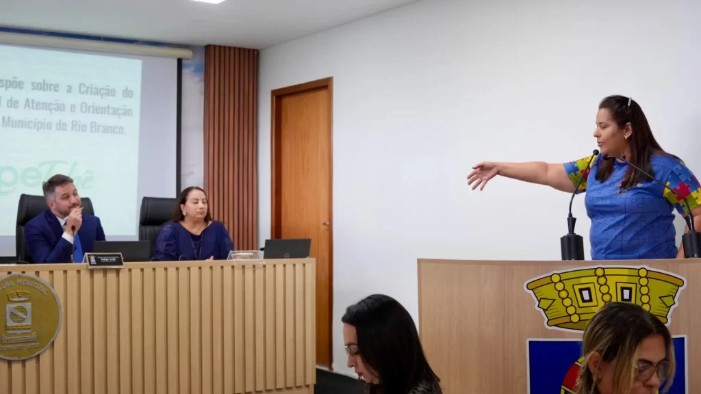 Audiência pública em Rio Branco discute Programa Municipal de Atenção e Orientação às Mães Atípicas para apoio integral.