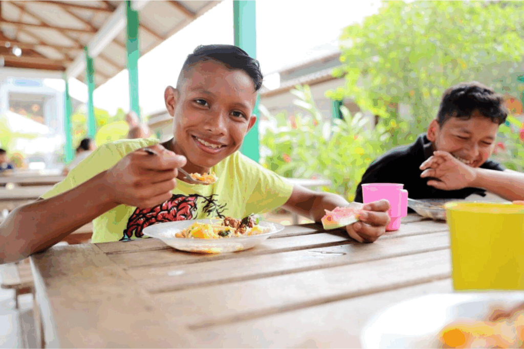 SABOROSO: Prato Extra é Segurança Alimentar nas Férias e Combate à Evasão Escolar