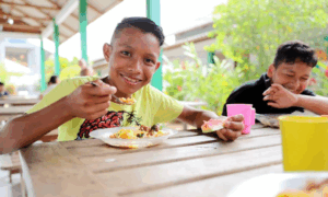 SABOROSO: Prato Extra é Segurança Alimentar nas Férias e Combate à Evasão Escolar