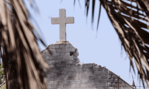 GUERRA: Papa Lamenta Ataque à Única Igreja Católica de Gaza que deixa Mortos e Padre Ferido