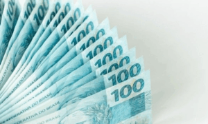 REAJUSTE: Proposta do Orçamento Prevê Aumento Real do Salário Mínimo de R$ 1.631 em 2026