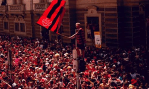CONFUSÃO: Festa do Tetra do Flamengo no Rio Terminou em Confronto com a Polícia