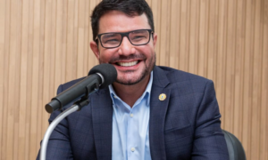 NVESTIGAÇÃO: Polícia Federal Faz Busca na Casa do Governador do Acre Gladson Cameli