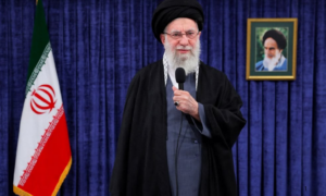 OFICIAL: Líder Supremo do Irã, Ali Khamenei, é Morto em Ataque a Complexo Residencial em Teerã