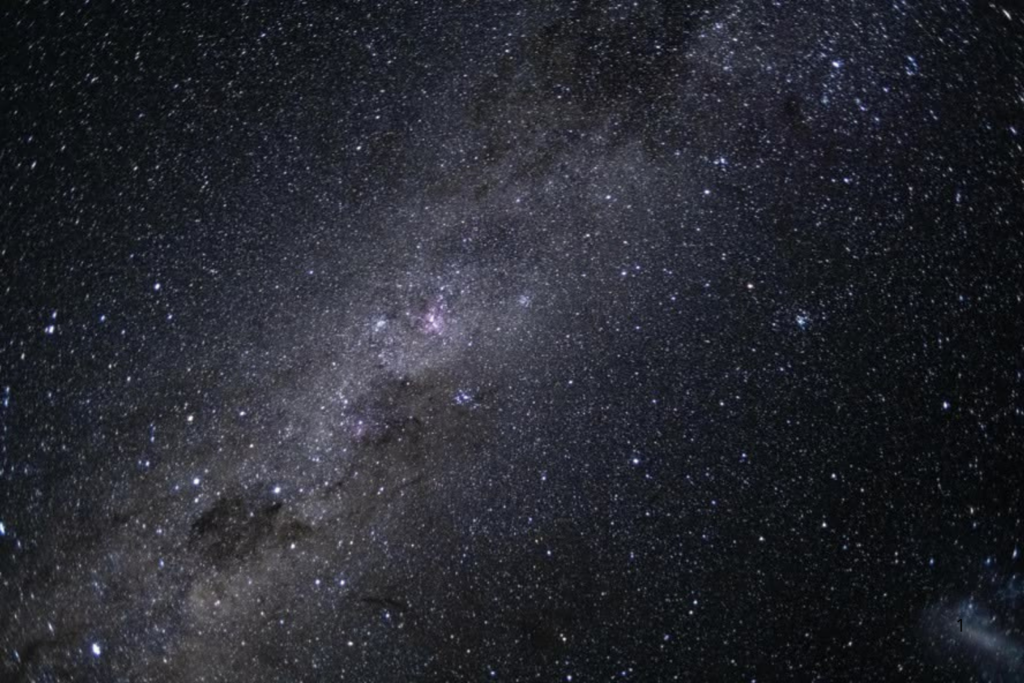 NASA: Imagem Inédita da Via Láctea Capturada na Missão Artemis II Impressiona com Registros Históricos