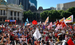 MANIFESTAÇÃO: Fim da Escala 6x1 Domina Protestos do 1º de Maio e Pressiona Congresso por Jornada de 40 Horas