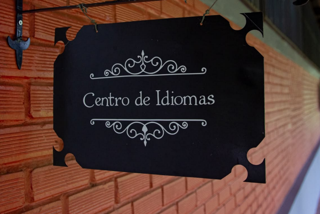 OPORTUNIDADE: Centro de Idiomas da Ufac Oferta 700 Vagas Gratuitas para Cursos de Inglês, Espanhol, Libras e Português