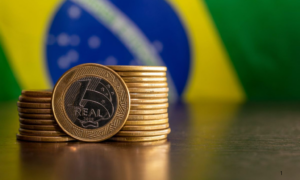 ORÇAMENTO: Trabalho Eleva Renda do Brasileiro e Rendimento Bate Recorde de R$ 3.367 em 2025