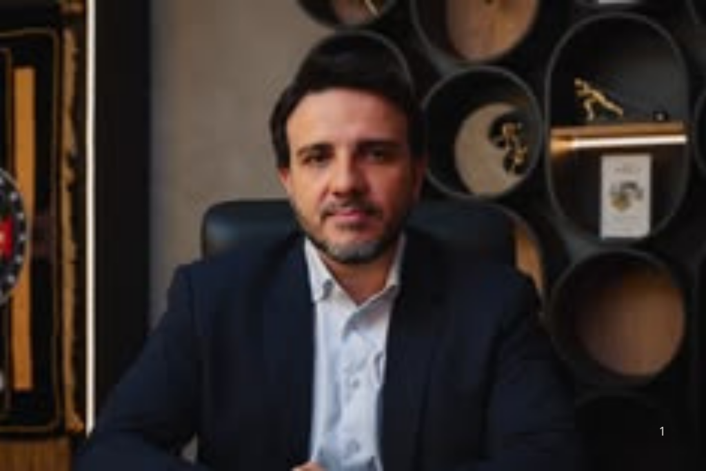 SUSPENSO: Toffoli Impõe Restrições à Campanha Digital de Renan Santos e Suspende Repasses do Fundo Eleitoral