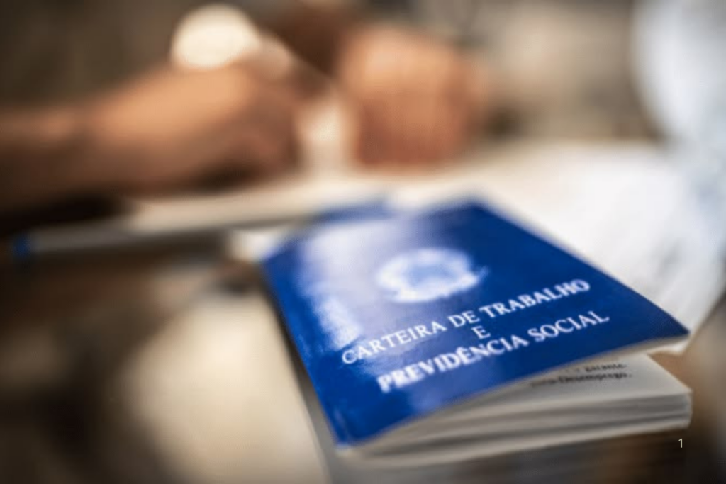 EMPREGO: O Desemprego Recua no Brasil e População Ocupada Atinge Recorde Histórico, Aponta IBGE